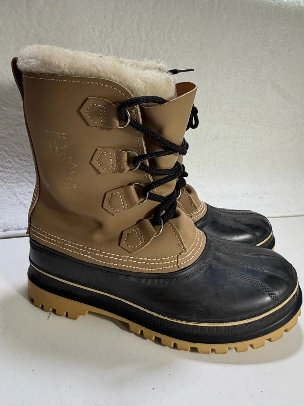 Sorel Caribou Boots Made in Canada Leather Snow Boots Tan and Black Men Size 8